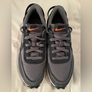Nike Waffle Debut- men’s